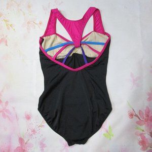 New Leotard Size SA Women's Gymnastics Dance Balera Strappy Racer Back Hot Pink